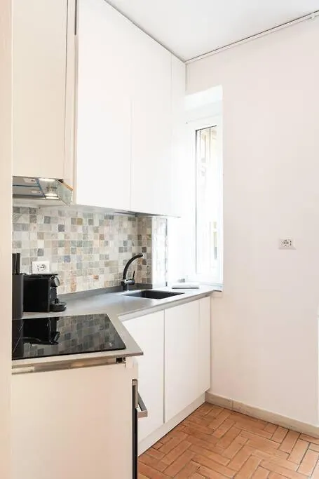 Spacious One Bedroom Moscova - Mirable Pm Milánó Apartman