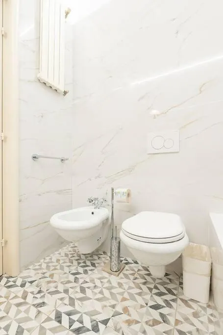 Spacious One Bedroom Moscova - Mirable Pm Milánó Apartman