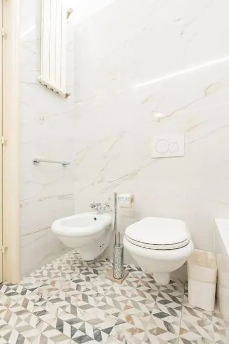 Spacious One Bedroom Moscova - Mirable Pm Milánó 0*,
