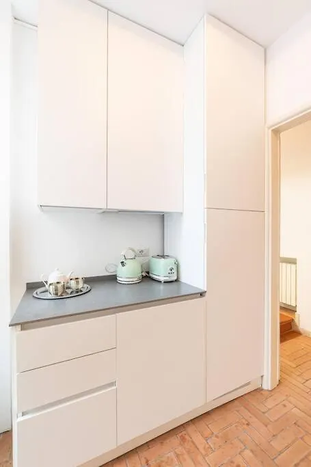 Spacious One Bedroom Moscova - Mirable Pm Milánó 0*,