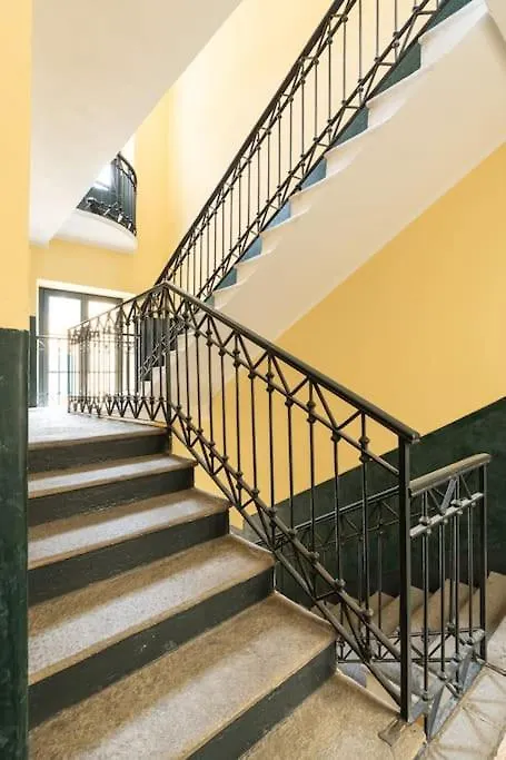 Spacious One Bedroom Moscova - Mirable Pm Milánó